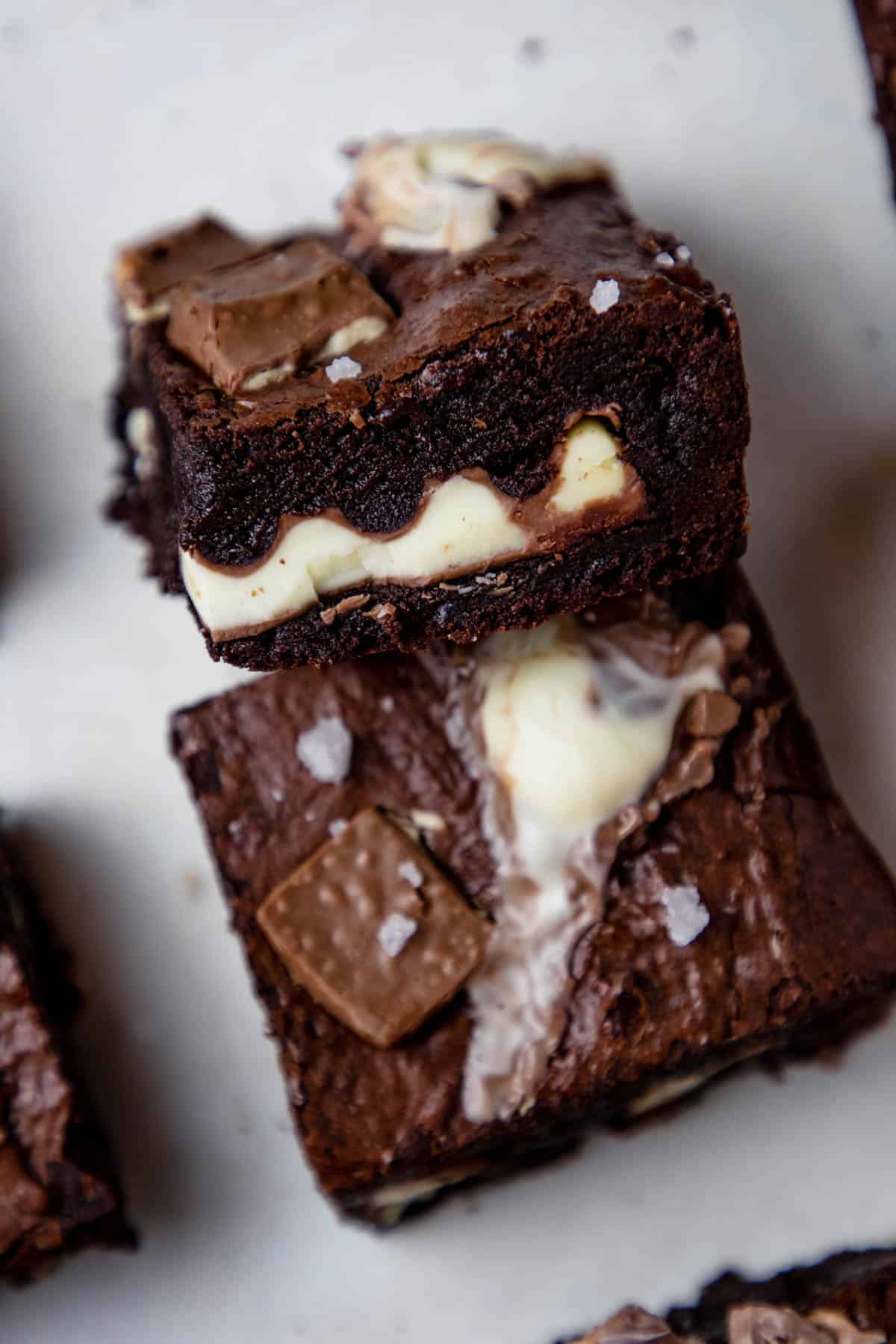 a close up picture showing the kinder brownies 